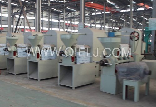 開(kāi)榨油坊你懂得如何選油坊榨油機(jī)設(shè)備嗎？企鵝糧油機(jī)械告訴您(圖3)